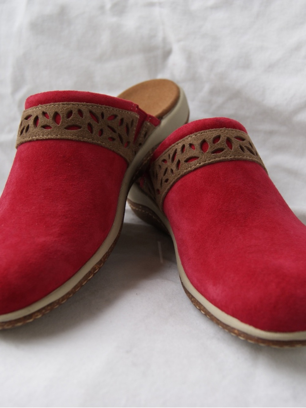 Women’s Red Suede Slip-On Clogs with Brown Trim
